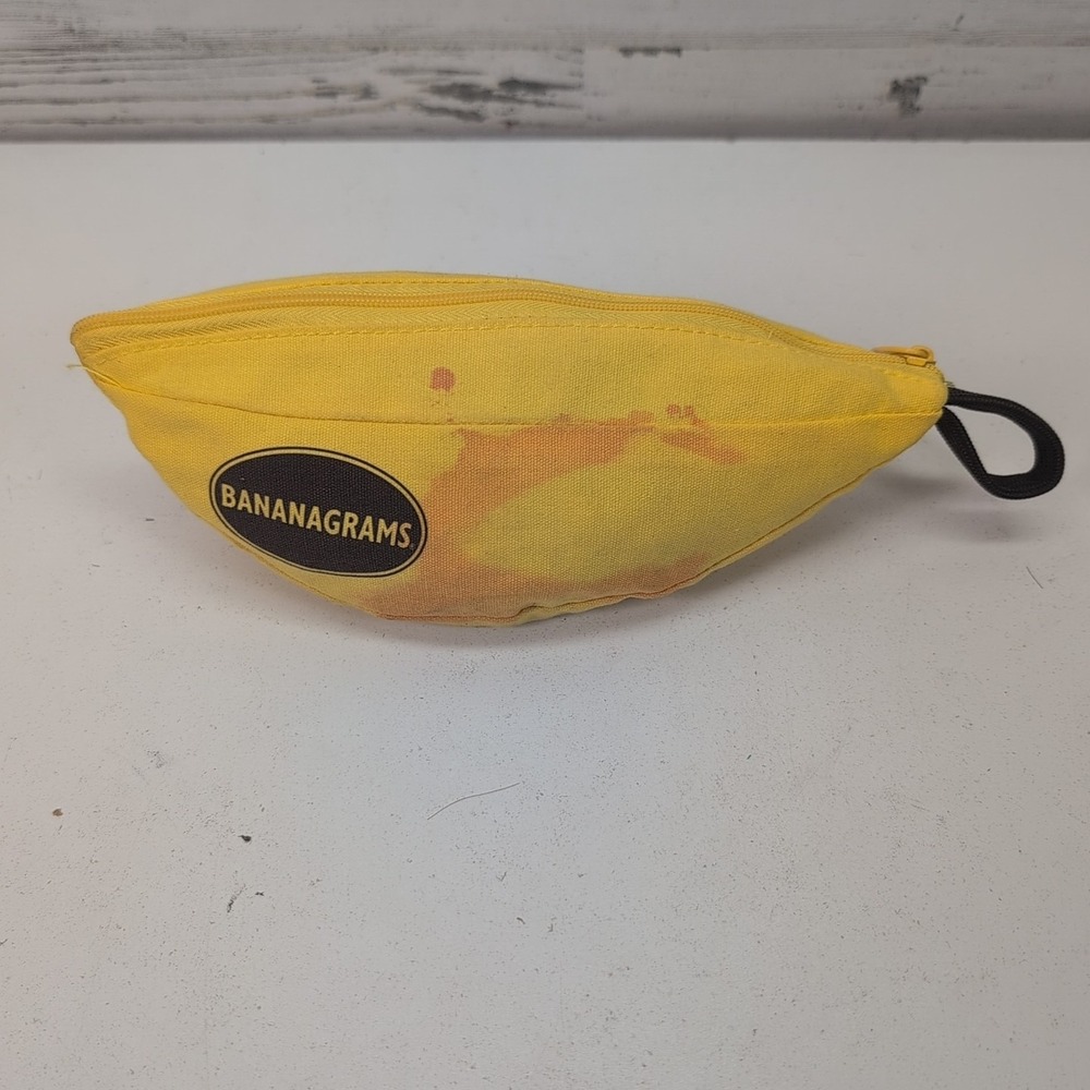 NEW Bananagrams Crossword Family Fun Game Night Tile Word Play COMPLETE